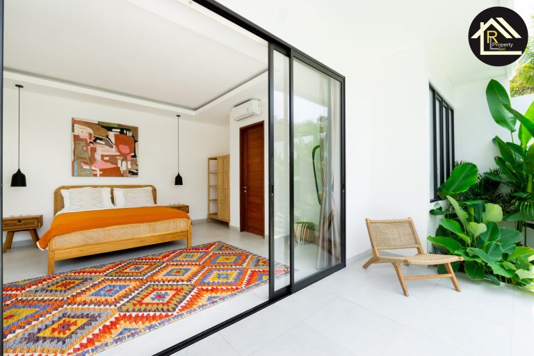 2BR Seseh Beach Villa (11)