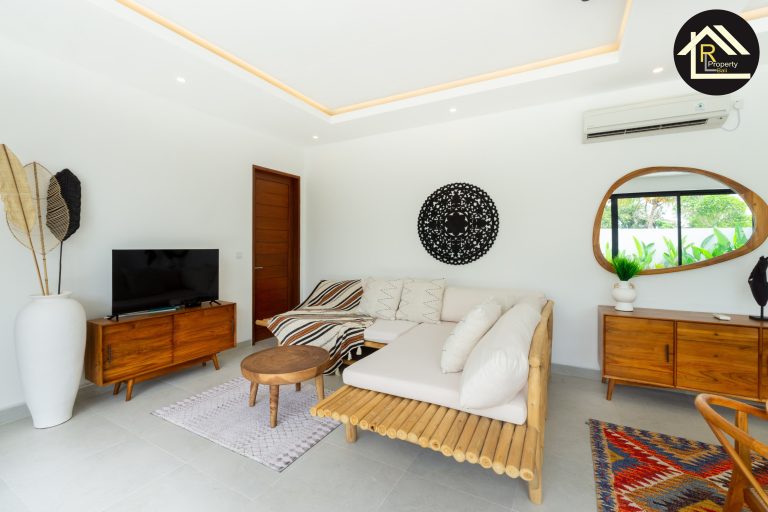 2BR Seseh Beach Villa (23)