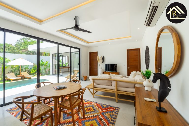 2BR Seseh Beach Villa (28)