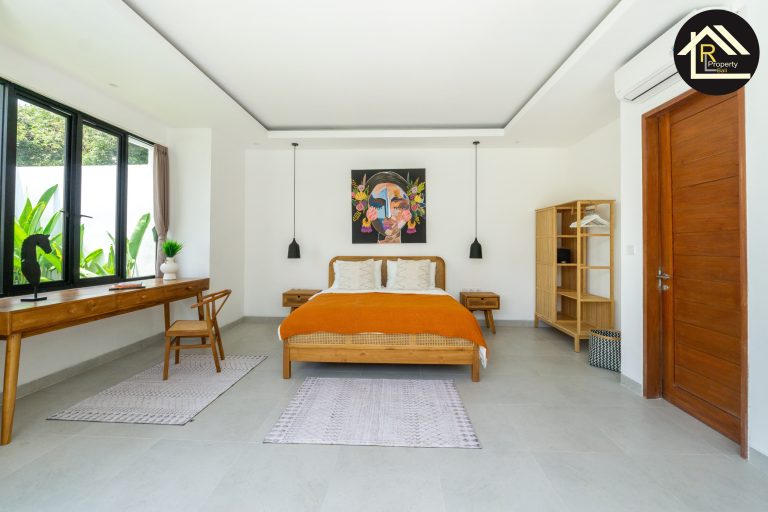 2BR Seseh Beach Villa (29)