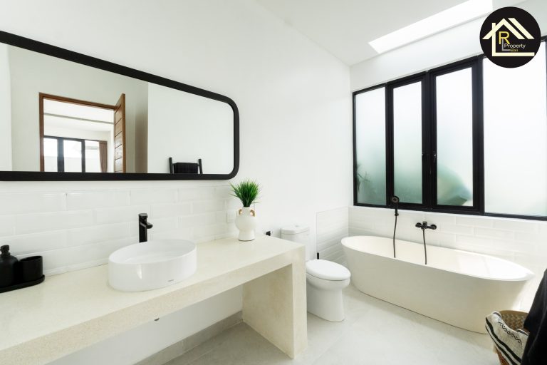 2BR Seseh Beach Villa (4)
